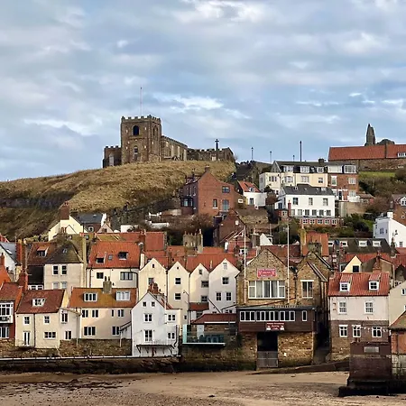 Number 3 Pier Road Whitby
