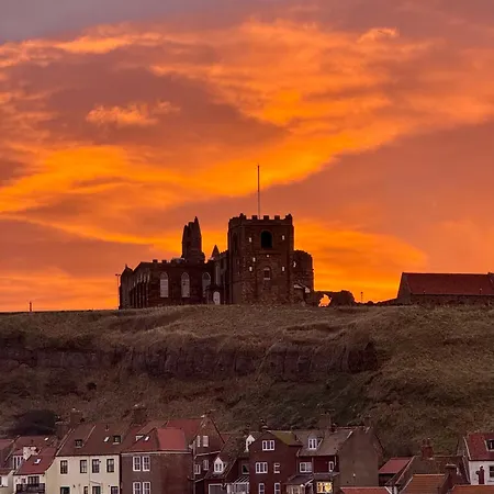 Number 3 Pier Road Szálloda Whitby